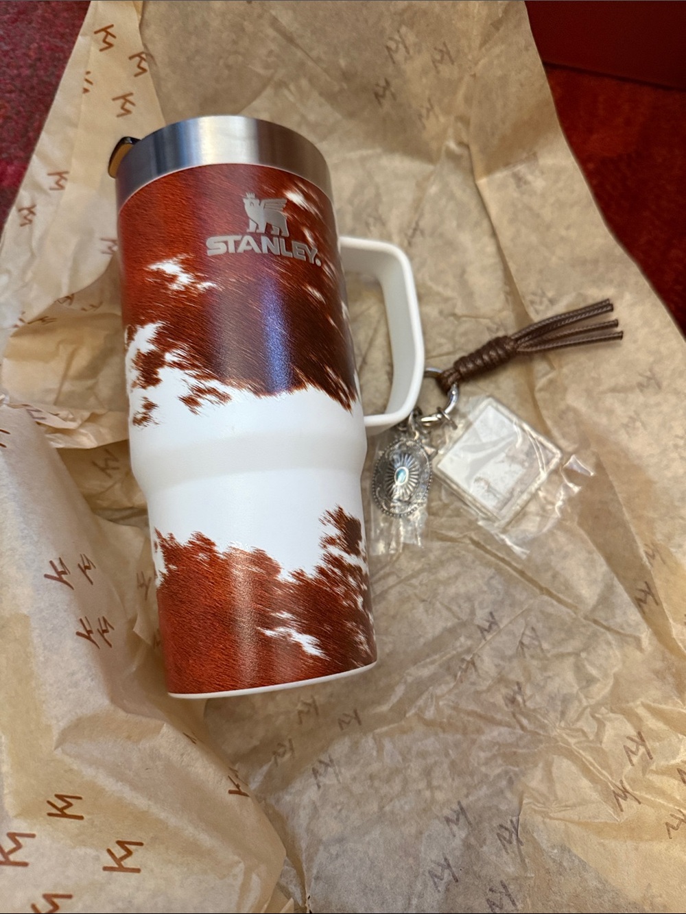 Stanley White and Brown Cowhide-rodeo Kacey musgraves Mug with Handle 16 oz - Picture 3 of 10